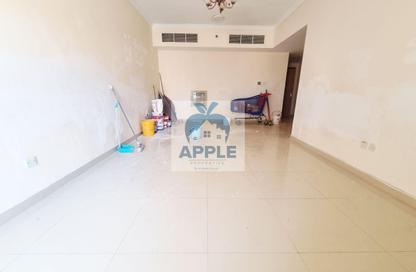 Apartment - 2 Bedrooms - 2 Bathrooms for rent in Muwailih Building - Muwaileh - Sharjah