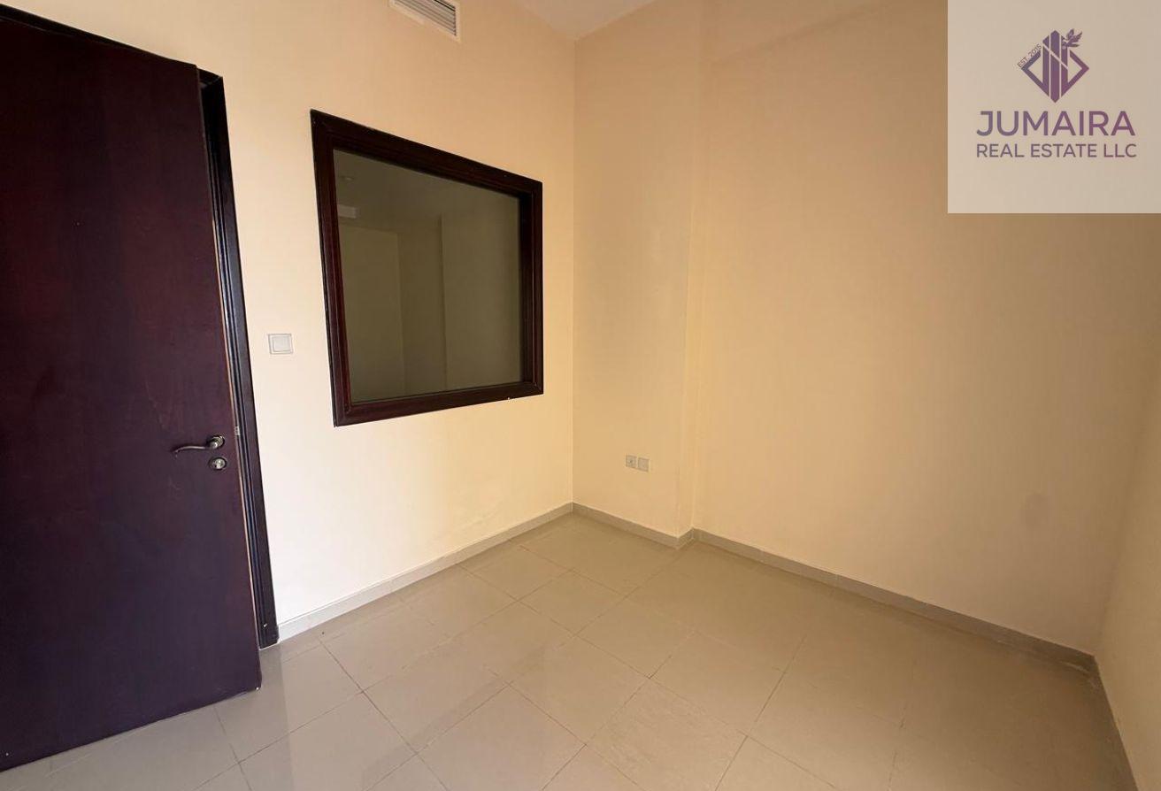 Affordable I Bright Partition Studio | RB5