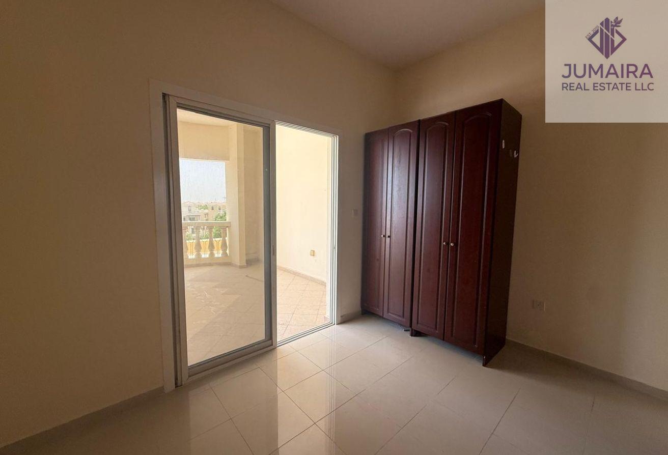 Affordable I Bright Partition Studio | RB5