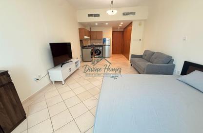 Apartment - Studio - 1 Bathroom for rent in Lago Vista B - Lago Vista - Dubai Production City (IMPZ) - Dubai