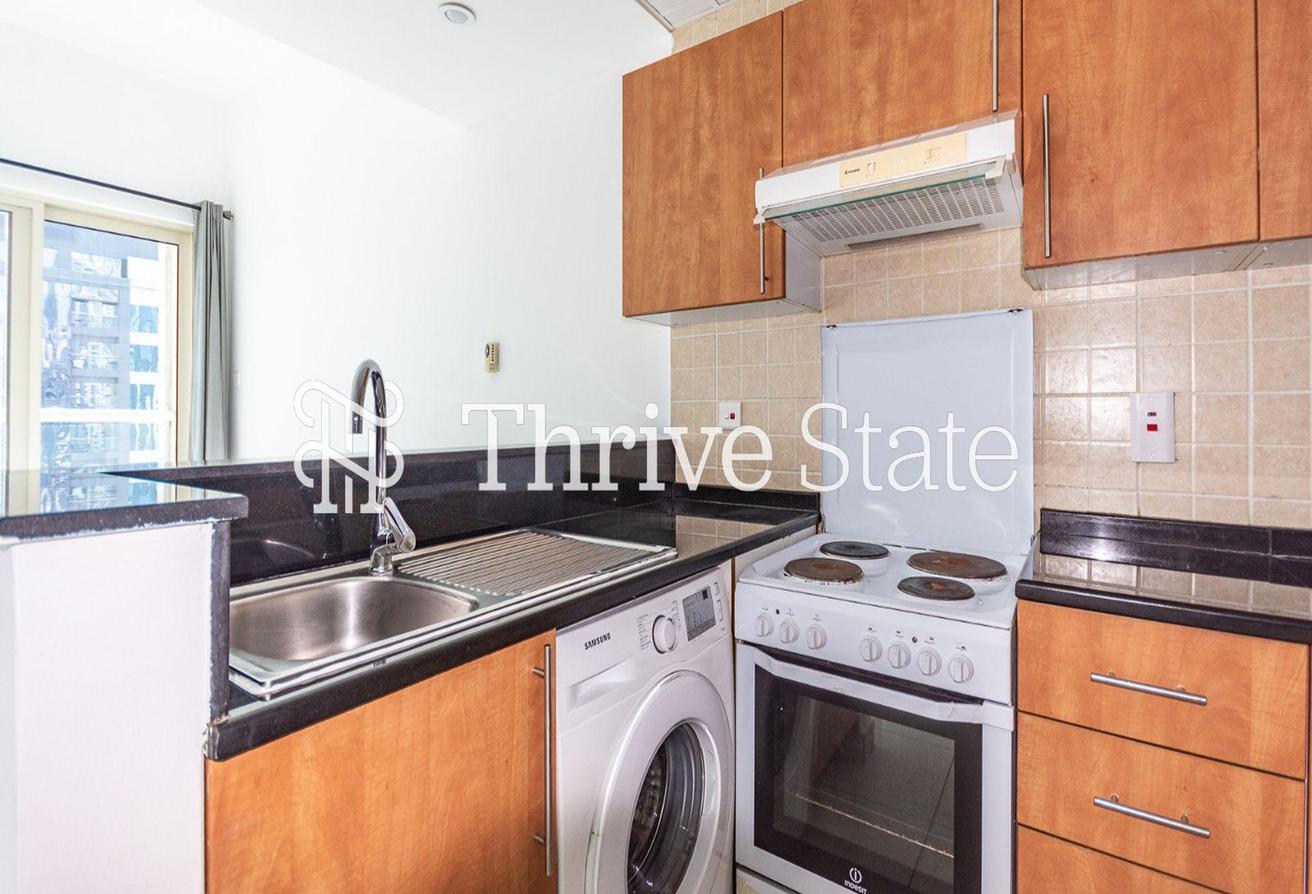 Unfurnished | Vacant Now | Marina View photo 9
