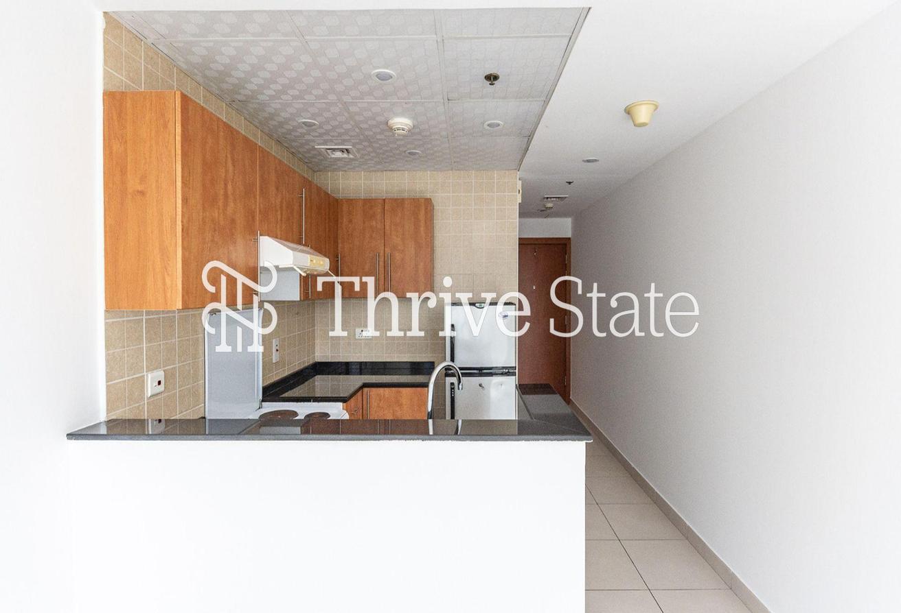 Unfurnished | Vacant Now | Marina View photo 7