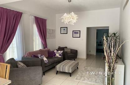 Villa - 3 Bedrooms - 2 Bathrooms for rent in Springs 1 - The Springs - Dubai