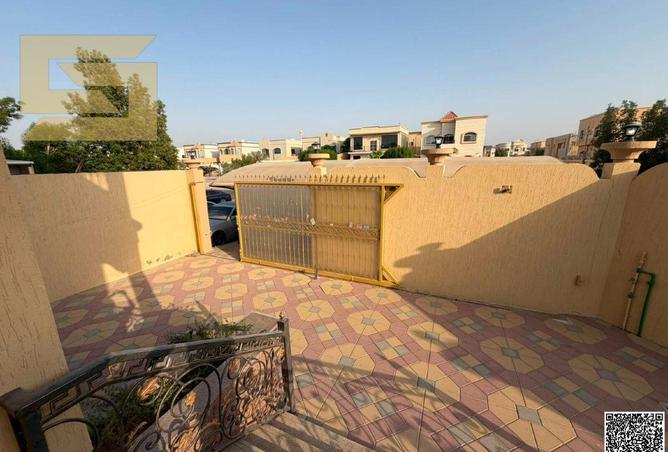 114595882 - Property Image 2