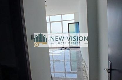 Apartment - 1 - 1 for rent in Burj Al Majaz Tower - Al Majaz 2 - Al Majaz - Sharjah