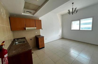 Apartment - Studio - 1 Bathroom for rent in Al Mamzar - Al Mamzar - Sharjah - Sharjah