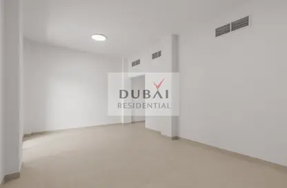 Apartment - 2 Bedrooms - 2 Bathrooms for rent in The Gardens Buildings - The Gardens - Dubai