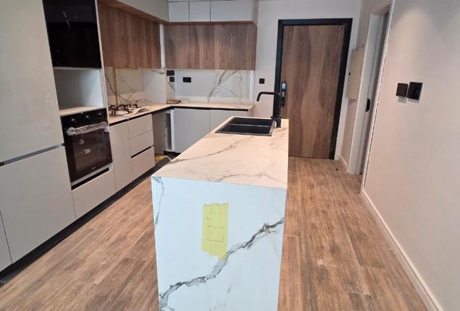 READY NOW ! WITH PRIVATE POOL - 1 BED WITH STUDY