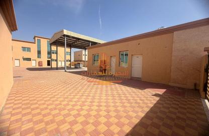 مصنع - استوديو - 4 حمامات للايجار في الجليل - الصجعة - الشارقة