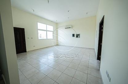 Villa - 3 Bedrooms - 4 Bathrooms for rent in Al Saada Street - Al Mushrif - Abu Dhabi