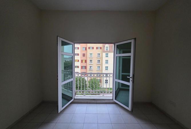 70293668 - صورة العقار 2