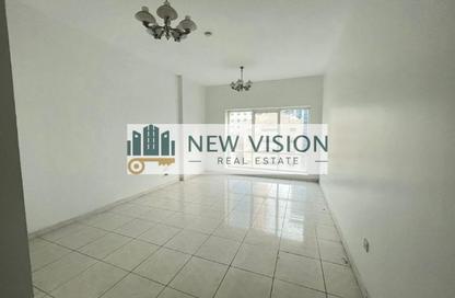 Apartment - 1 Bedroom - 1 Bathroom for rent in New Zubaidi Building - Al Majaz 1 - Al Majaz - Sharjah