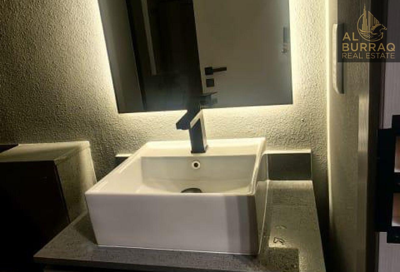 Fully Furnished | Prime Location | Luxury photo 7