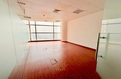 Office Space - Studio - 1 Bathroom for rent in Shatha Tower - Dubai Media City - Dubai