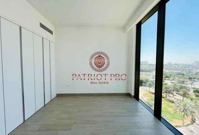 100388001 - Property Image 2