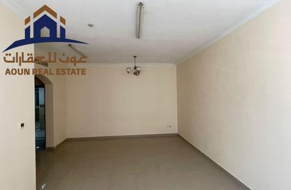 Apartment - 2 Bedrooms - 2 Bathrooms for rent in Al Khan Corniche - Al Khan - Sharjah