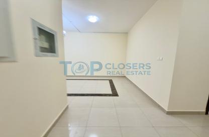 Apartment - 3 - 3 for rent in Al Dafeinah - Asharej - Al Ain