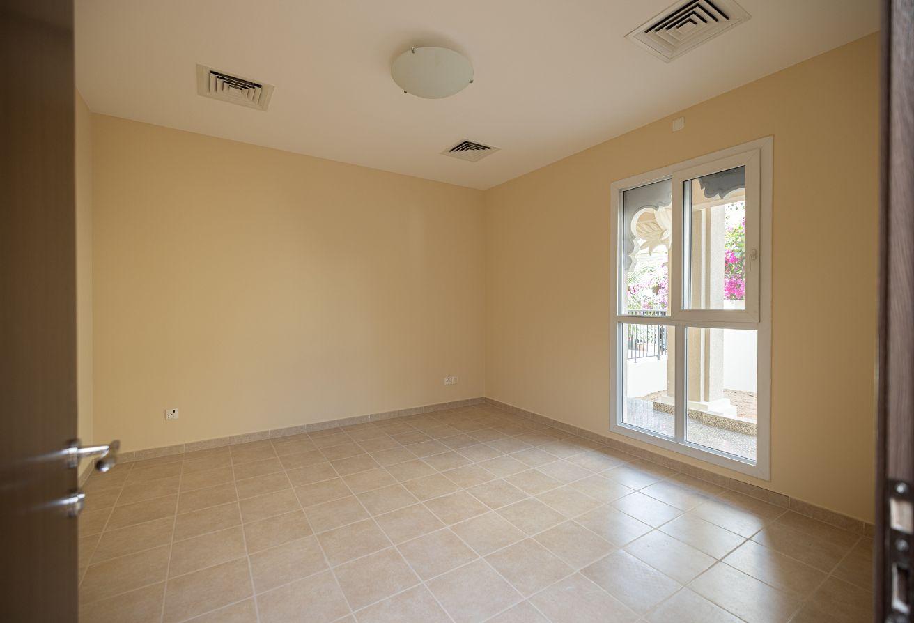 Private Garden | 4 BR Villa + Maid photo 6
