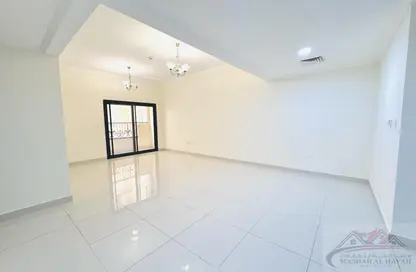 Apartment - 2 Bedrooms - 3 Bathrooms for rent in Muwaileh 29 Building - Muwaileh - Sharjah