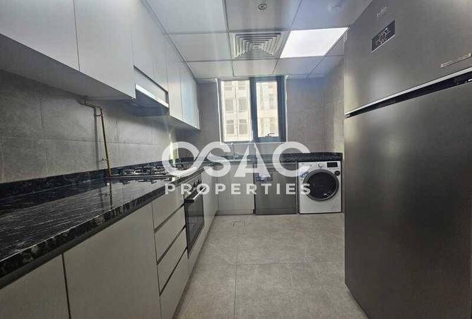 SPACIOUS 2BHK| EASY ACCESS TO SZR |FAMILY ORIENTED photo 3