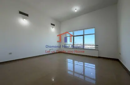 Apartment - 2 Bedrooms - 3 Bathrooms for rent in Hadbat Al Zafranah - Muroor Area - Abu Dhabi