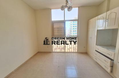 Apartment - 2 Bedrooms - 2 Bathrooms for rent in Al Majaz 2 - Al Majaz - Sharjah