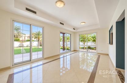 Villa - 3 - 5 for sale in Naseem - Mudon - Dubai