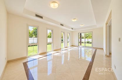 Villa - 3 - 5 for sale in Naseem - Mudon - Dubai