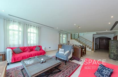 Villa - 4 - 3 for rent in District 4 - Jumeirah Park - Dubai Villa - 4 - 3 for rent in District 4 - Jumeirah Park - Dubai