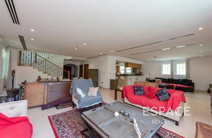 Villa - 4 - 3 for rent in District 4 - Jumeirah Park - Dubai Villa - 4 - 3 for rent in District 4 - Jumeirah Park - Dubai