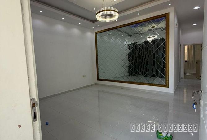 74234178 - Property Image 3