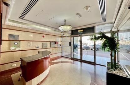 Apartment - 3 - 4 for rent in C3 Tower - Six Towers Complex Al Bateen - Al Bateen - Abu Dhabi