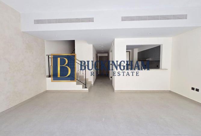107727202 - Property Image 2