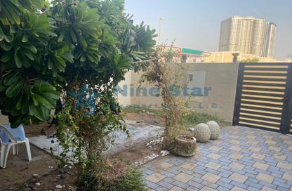 Villa - 5 - 5 for rent in Al Jafiliya Villas - Al Jafiliya - Bur Dubai - Dubai