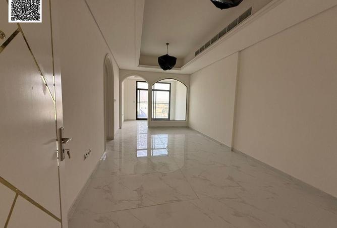103255004 - Property Image 2