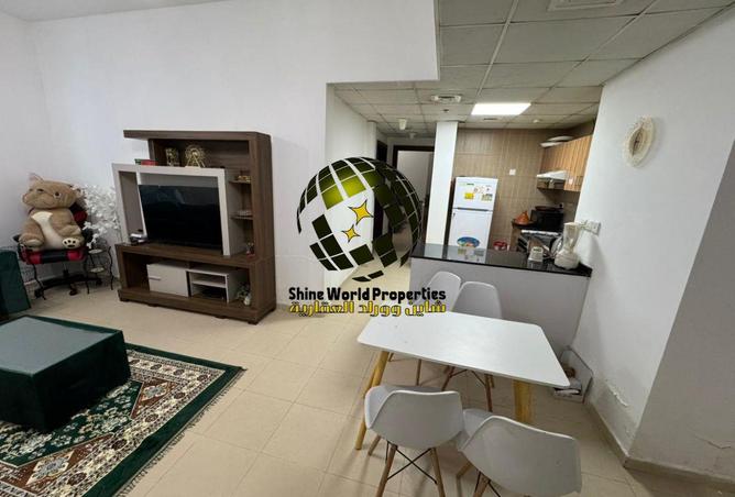 87453608 - Property Image 2