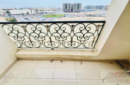 Apartment - 1 Bedroom - 2 Bathrooms for rent in Muwaileh 29 Building - Muwaileh - Sharjah