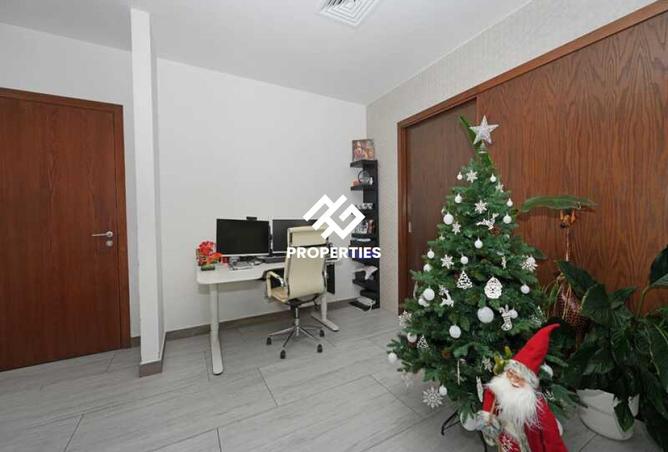 71123777 - Property Image 2