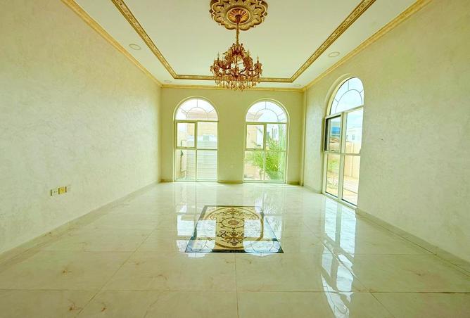 70702932 - Property Image 3