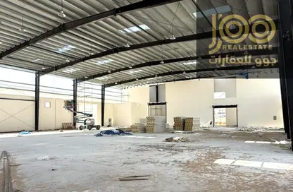 Warehouse - Studio - 2 Bathrooms for sale in Umm Al Thuoob - Umm Al Quwain