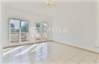 Villa - 4 - 5 for sale in Meadows 5 - Meadows - Dubai Villa - 4 - 5 for sale in Meadows 5 - Meadows - Dubai