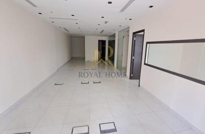 Office Space - Studio for rent in The Regal Tower - Business Bay - Dubai