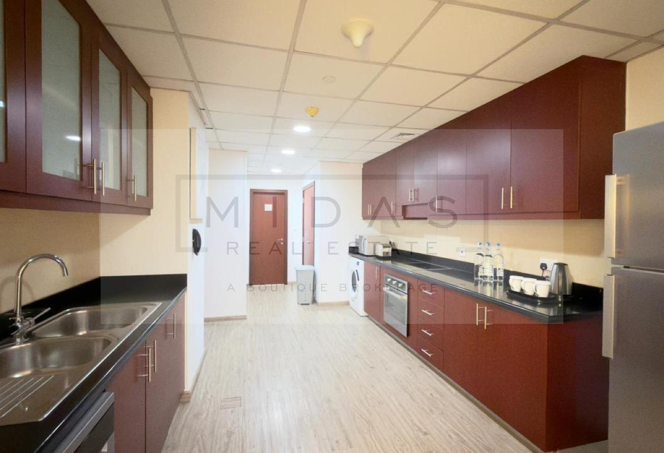 Spacious I Marina View I Pvt Office I Pet Friendly photo 3