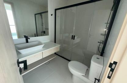 Apartment - 3 - 3 for sale in Al Khan - Sharjah