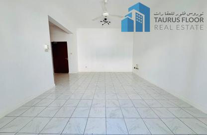 Apartment - 2 Bedrooms - 2 Bathrooms for rent in Dar Al Muraqqabat - Al Muraqqabat - Deira - Dubai