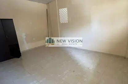 شقة - غرفة نوم - 1 حمام للايجار في بناية البطينة 9 - البطينة - الشارقة