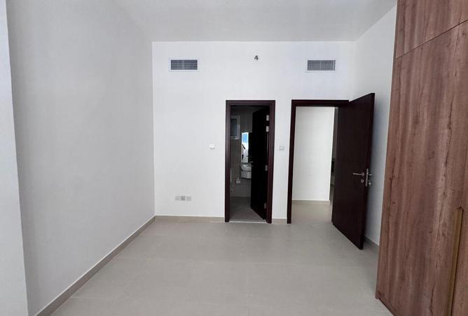 111418006 - Property Image 2