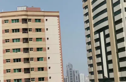 Apartment - 1 Bedroom - 2 Bathrooms for rent in Thuraya Al Majaz Building - Al Majaz 3 - Al Majaz - Sharjah