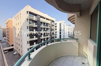 Apartment - 1 - 2 for rent in Golden Sands 12 - Al Mankhool - Bur Dubai - Dubai