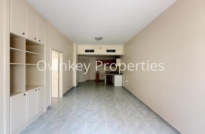 Apartment - 1 - 2 for rent in Golden Sands 12 - Al Mankhool - Bur Dubai - Dubai